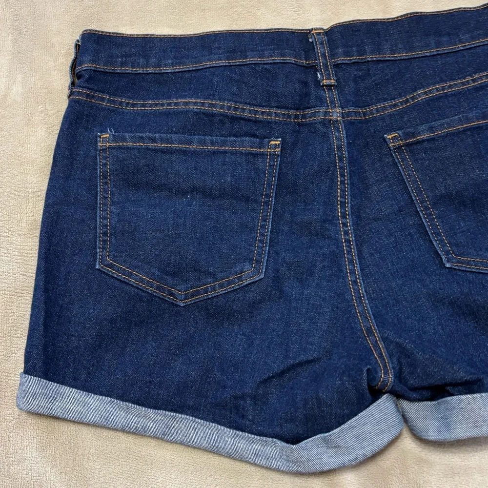 Old Navy Semi-Fitted‎ Cuffed Denim Blue Shorts